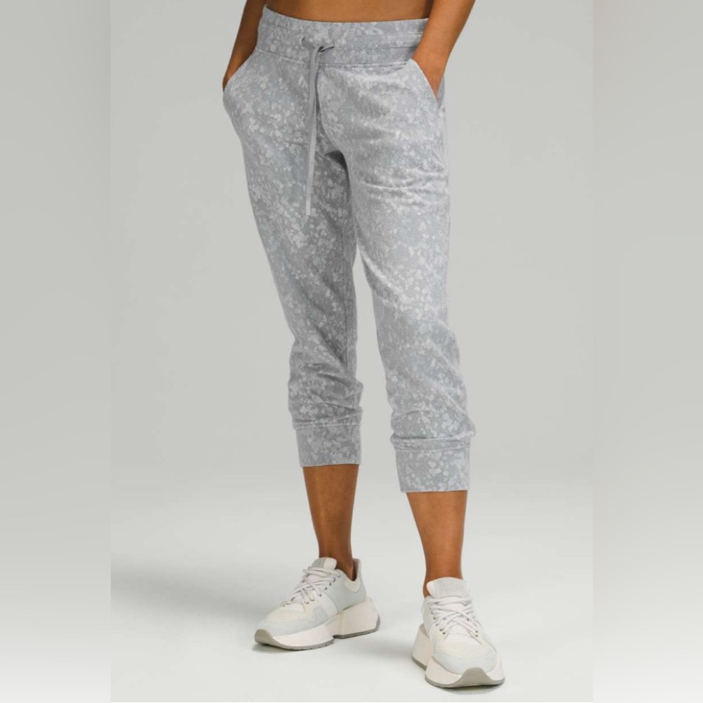 Lululemon Ready to Rulu Jogger Crop, Size 14